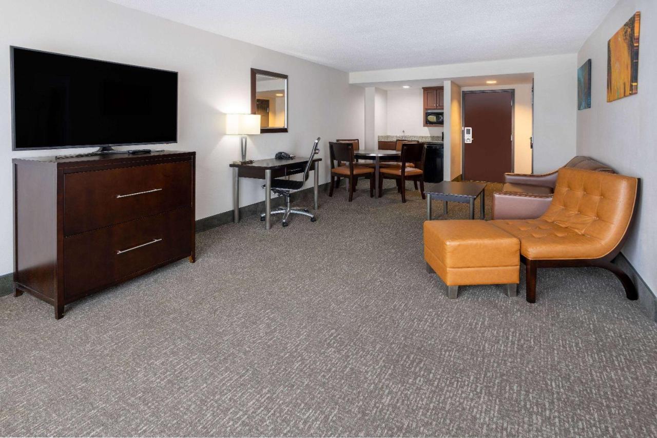 Wingate By Wyndham Atlanta Galleria/ Ballpark Smyrna Kültér fotó